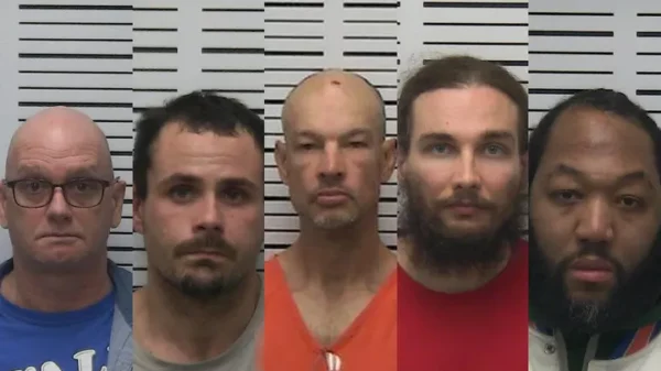 Missouri Manhunt: Police Looking for 5 Escapees Including 3 Sex Offenders