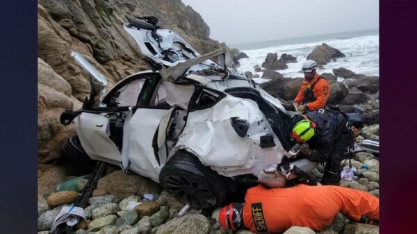 California Father Intentionally Driving Off Cliff In Attempt To Kill His Whole Family Now Facing Multiple Charges (TrueCrimeDaily)