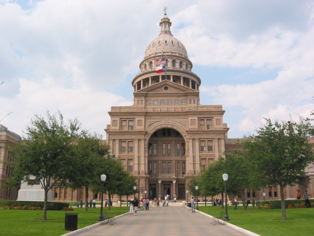 Texans to Receive Rebates under $32.7 Billion Surplus Budget