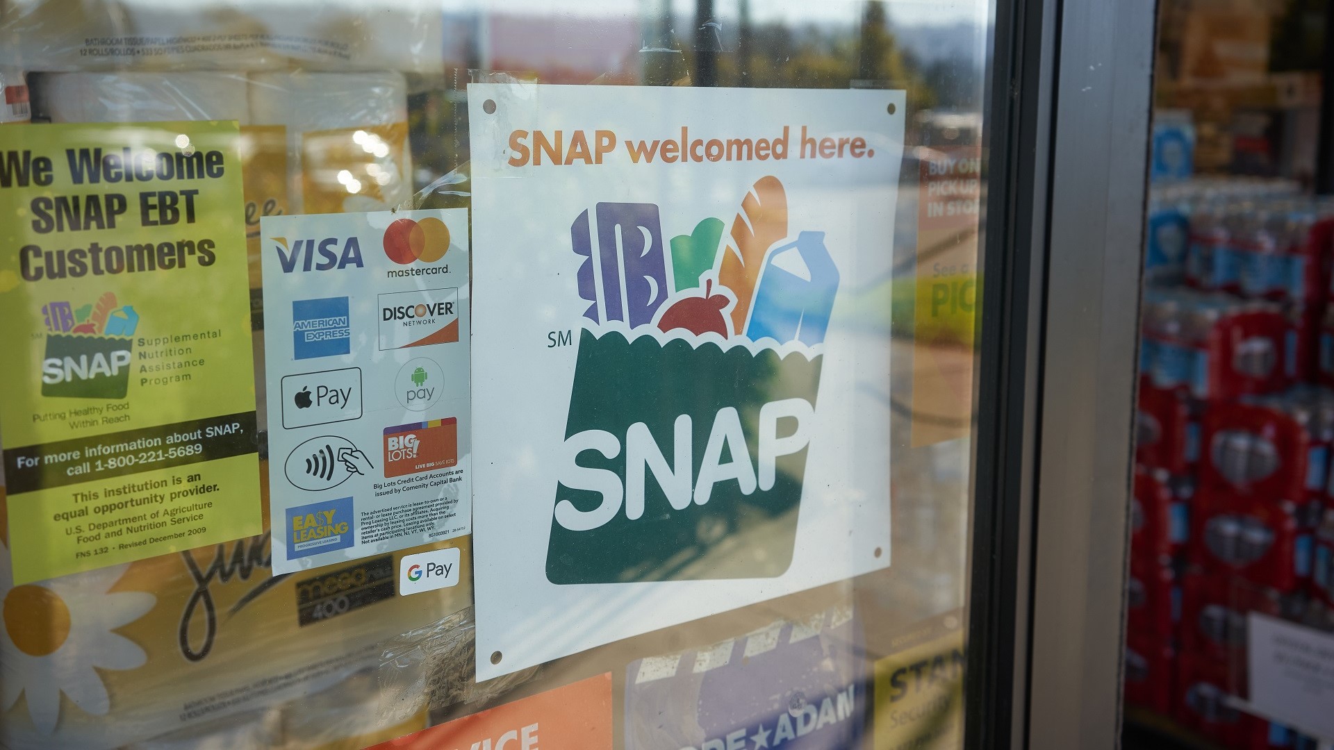 31 States Extend Additional Emergency SNAP Money- See If You’re One of Them