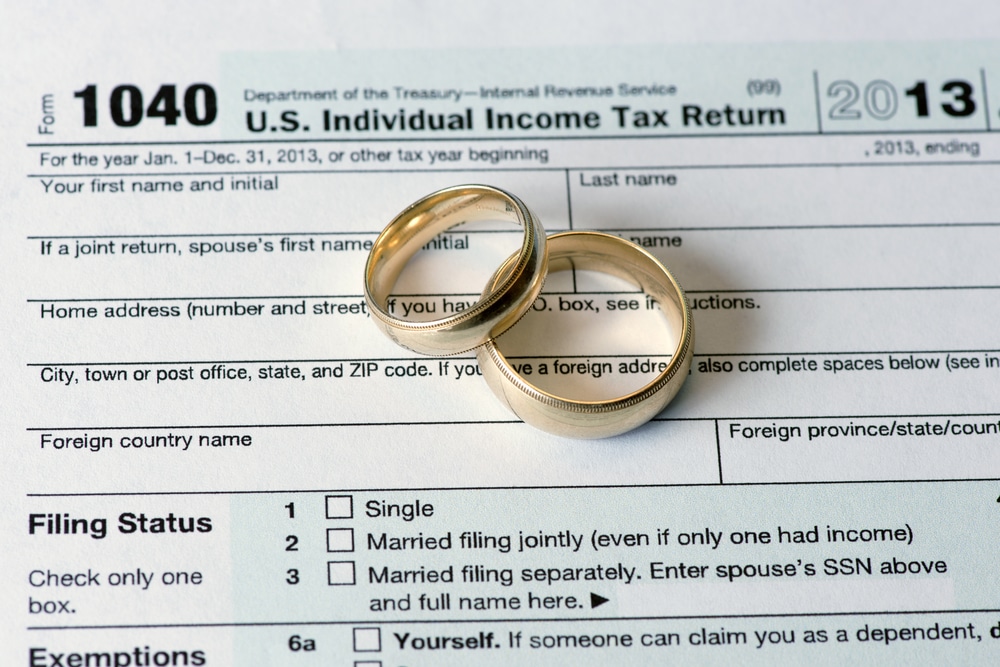 Ways to Treat a Non-Resident Spouse for Tax Purposes
