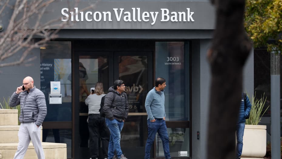 Silicon Valley Bank failed on March 10 after depositors hurried to withdraw cash amid anxiety over the bank’s health and the federal government said the bank’s customers would get their money back.