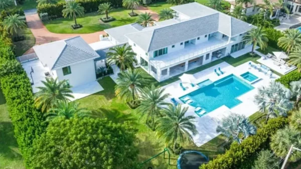 The Florida Native, Danielle Bregoli known professionally as Bhad Bhabie, an american rapper and internety personality bought a $6.1M Florida mansion through cash.